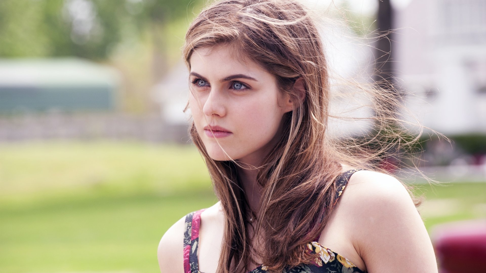 alexandra-daddario-protagonizar-i-wish-you-all-the-best-seriespelis